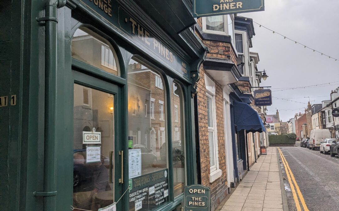 Customer Experience vs Customer Service